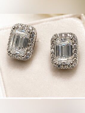 Sterling Silver Moissanite Stud Earrings - White